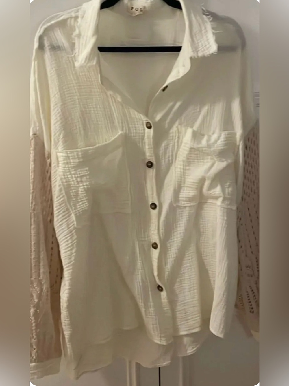 B247 // NWOT // POL Cream Gauze & Crochet Sleeve Top